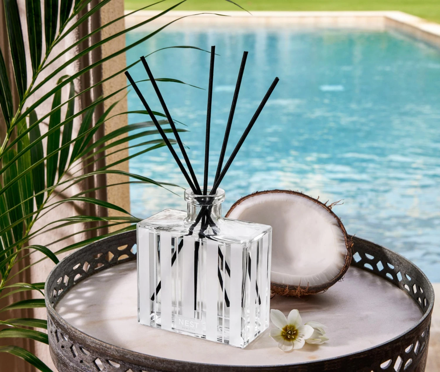 Coconut & Palm Reed Diffuser 4 Coconut & Palm Reed Diffuser - Image 2