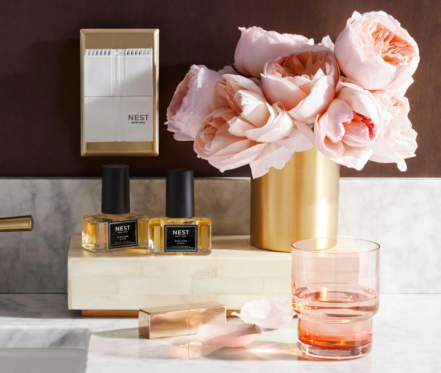 Rose Noir & Oud Refills For Wall Diffuser 4 Rose Noir & Oud Refills For Wall Diffuser - Image 2