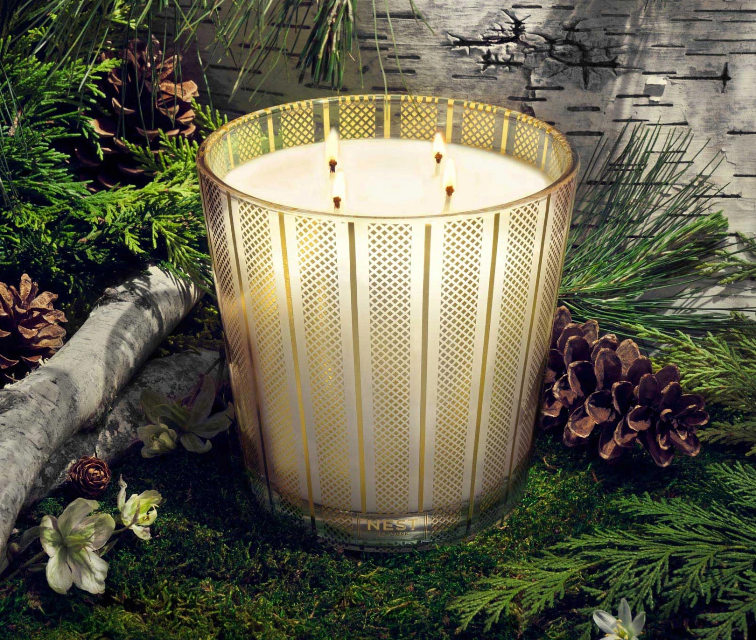 Birchwood Pine Luxury Candle 4 Birchwood Pine Luxury Candle - Image 2